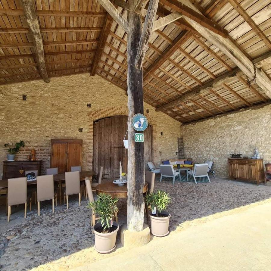 Le Coq En Repos Bed & Breakfast Saint-Sylvestre-sur-Lot Exterior photo